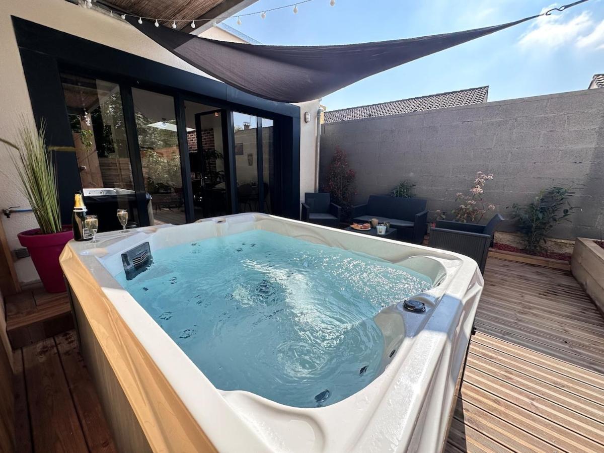 L Echappee Remoise, Jacuzzi Proche Caves Champagne Apartment